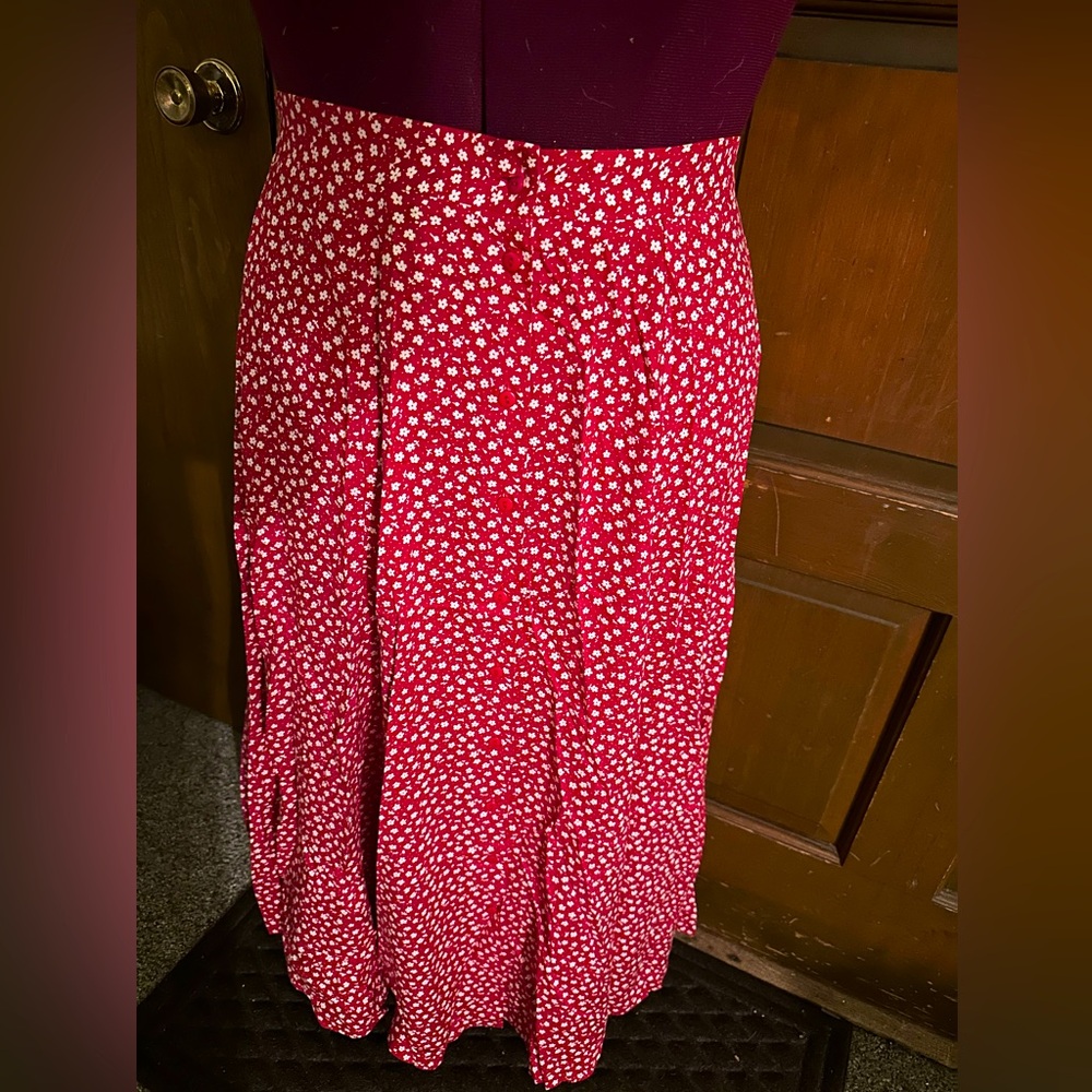 Vintage Kathie Lee red skirt with white flowers